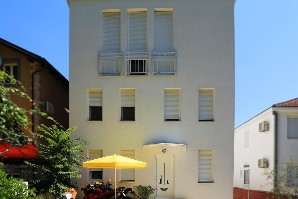 Apartments Riverside Herceg Novi Exterior photo