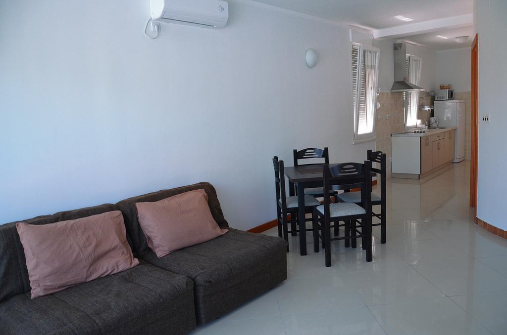 Apartments Riverside Herceg Novi Room photo