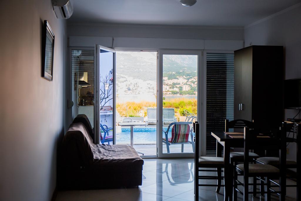 Apartments Riverside Herceg Novi Exterior photo