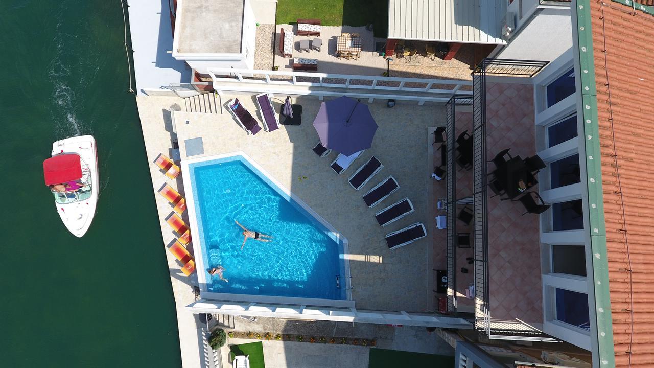 Apartments Riverside Herceg Novi Exterior photo